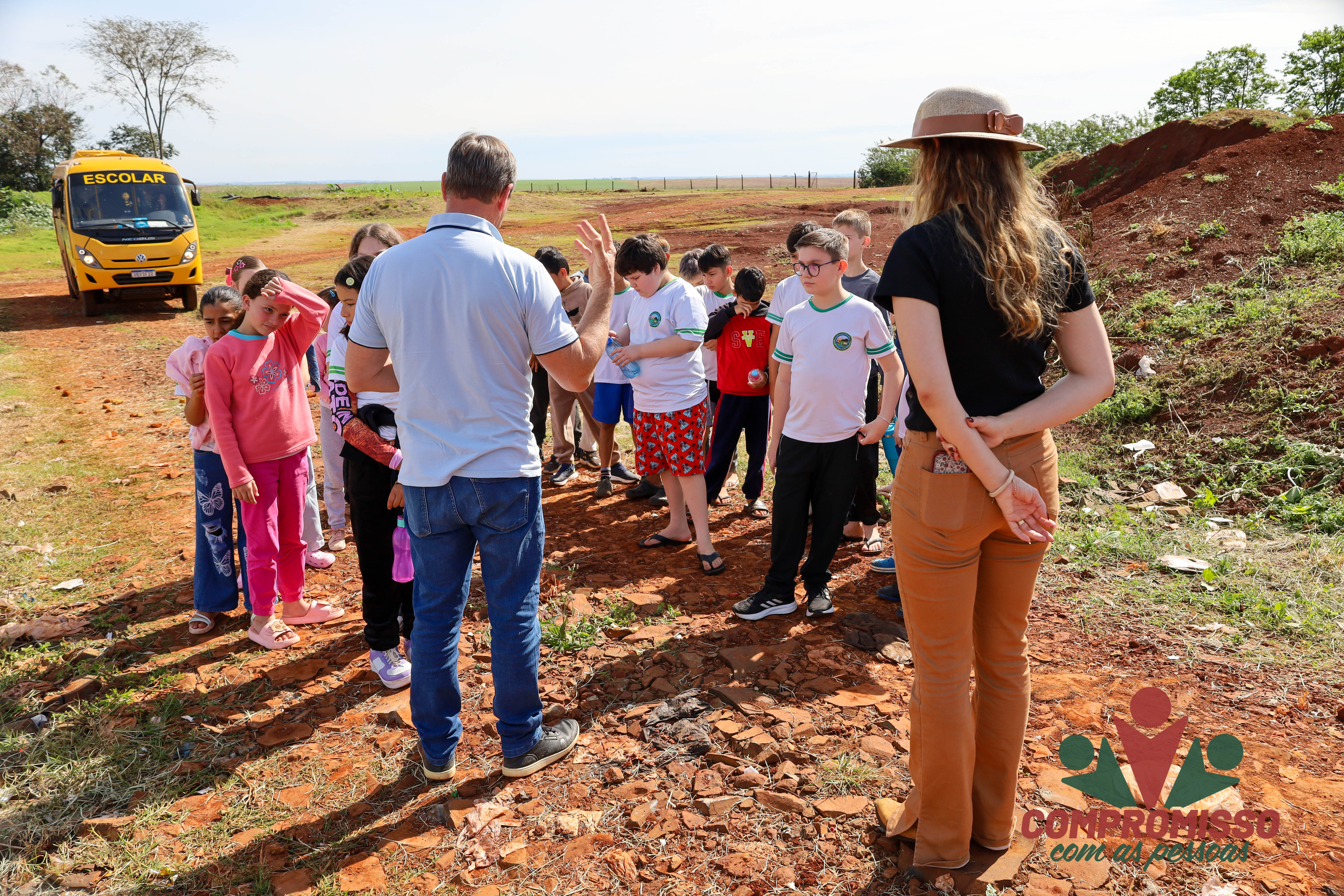 Turmas do 5º ano da Rede Municipal de Educação visitam Acamis e Aterro Sanitário em Missal