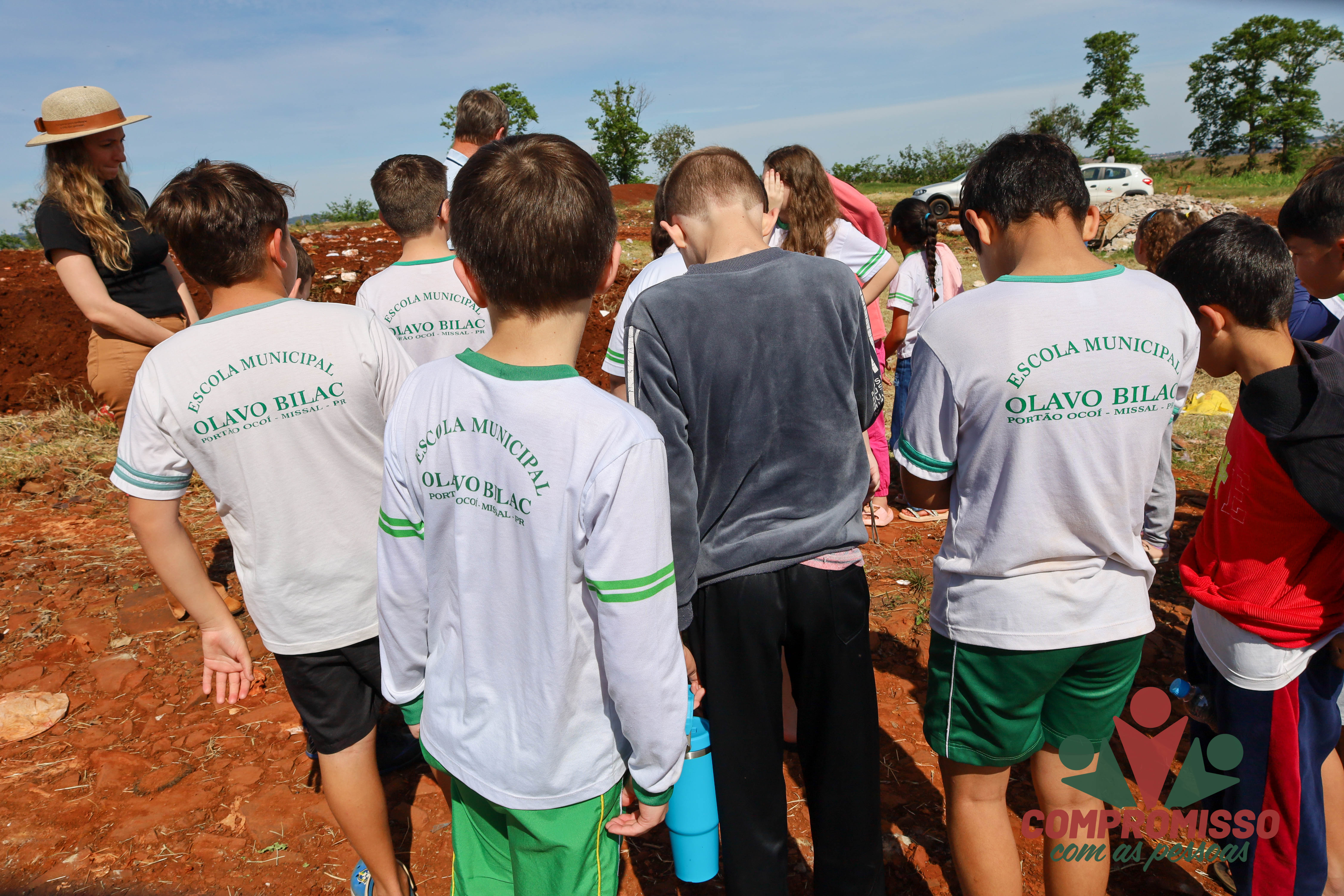 Turmas do 5º ano da Rede Municipal de Educação visitam Acamis e Aterro Sanitário em Missal