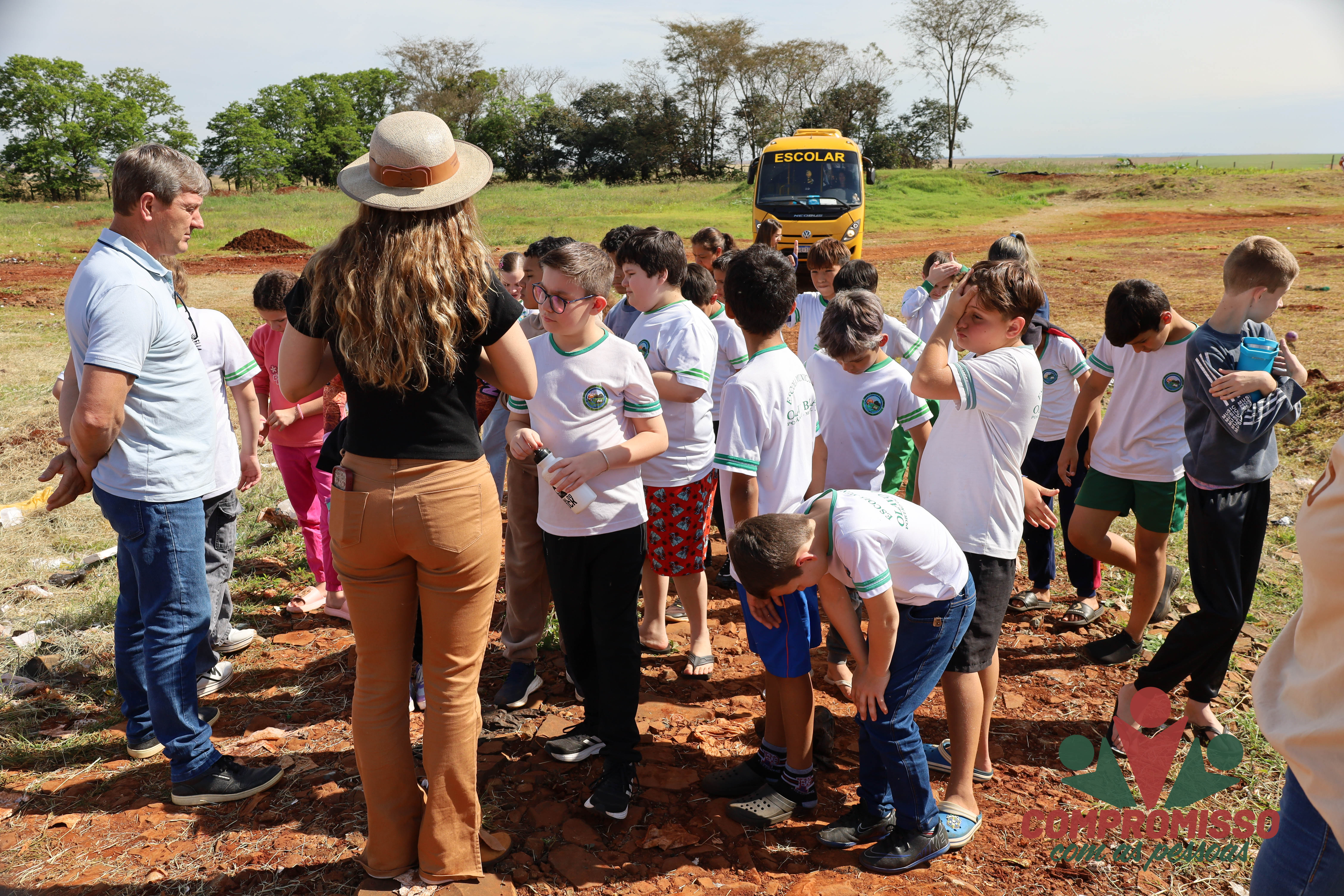 Turmas do 5º ano da Rede Municipal de Educação visitam Acamis e Aterro Sanitário em Missal