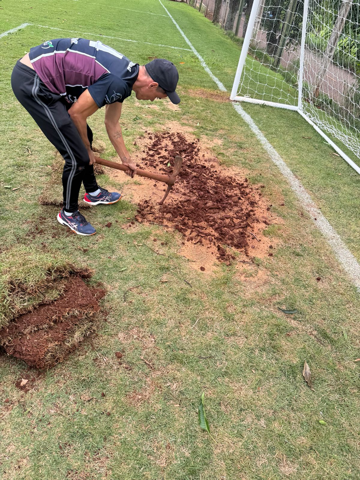 Campo do Bairro Renascer passa por melhorias