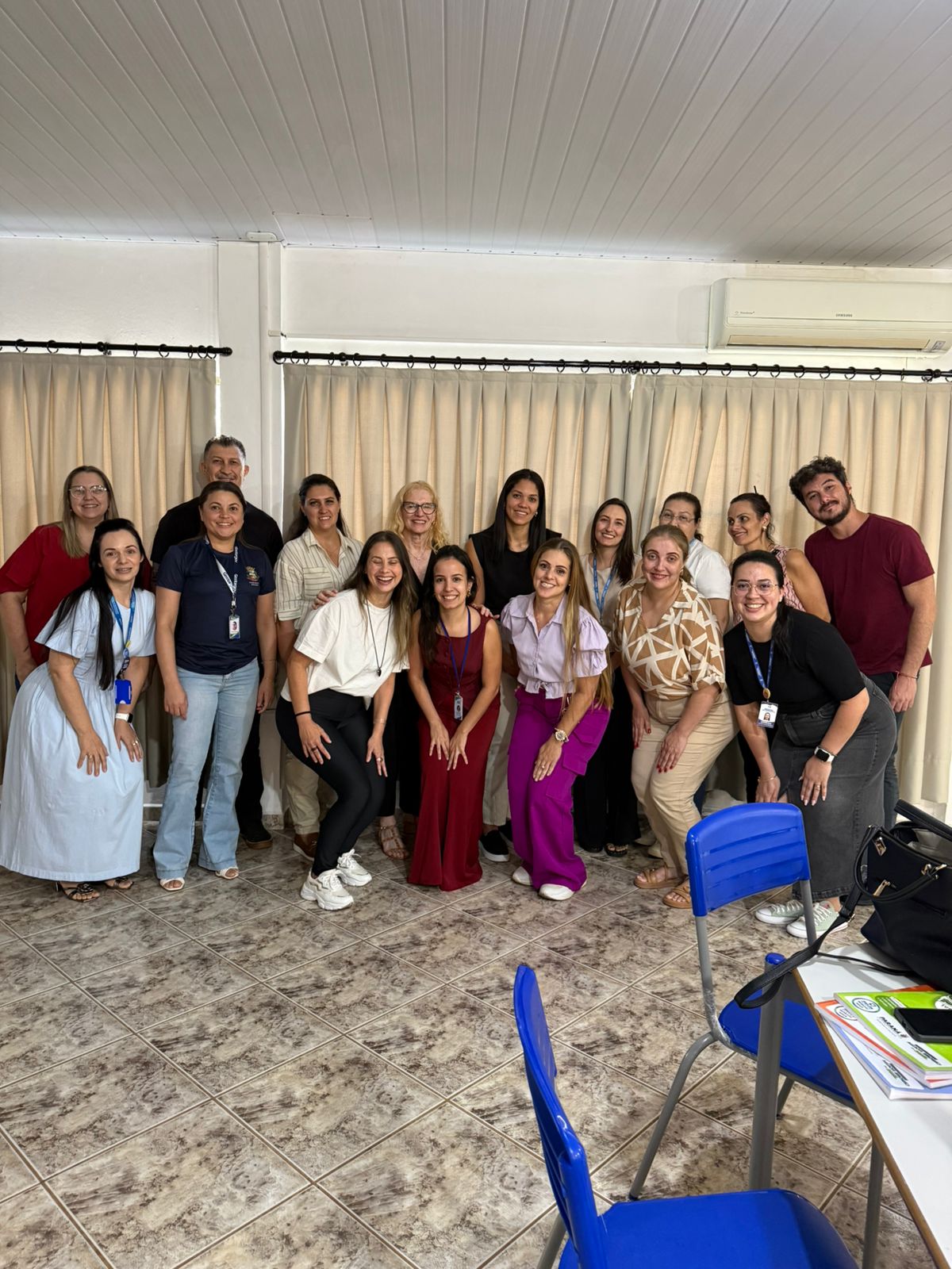 Núcleo de Cooperação Pedagógica realiza formação do componente curricular Inglês Paraná Kids